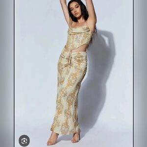 Meshki Cyra Corset Top + Afra Front Ruched Midi Skirt
Size S